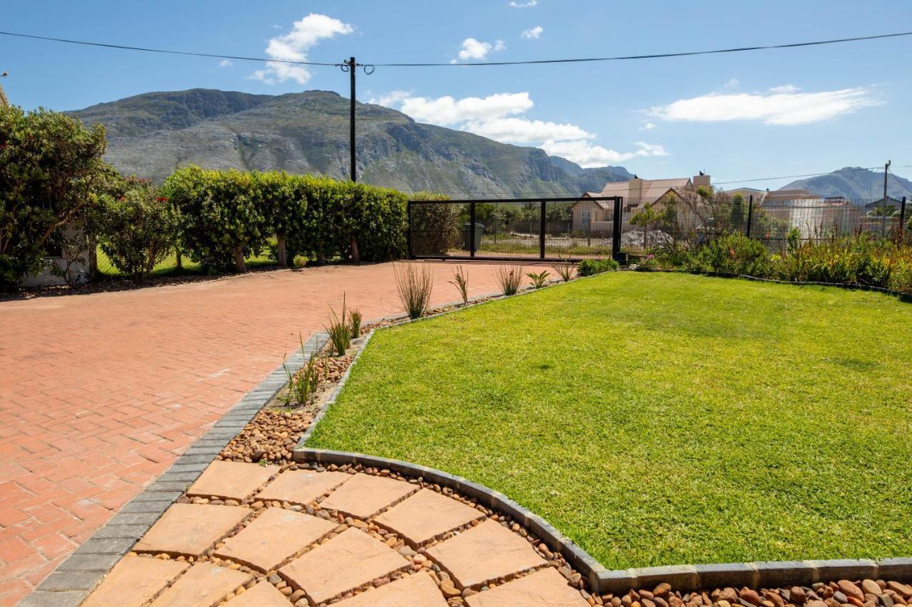 The Amaryllis Luxury Apartment Bella Donna Bettys Bay Exterior photo